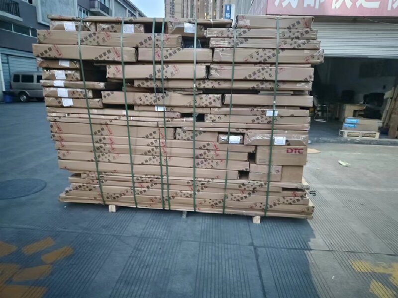 成都發(fā)臨澤物流公司