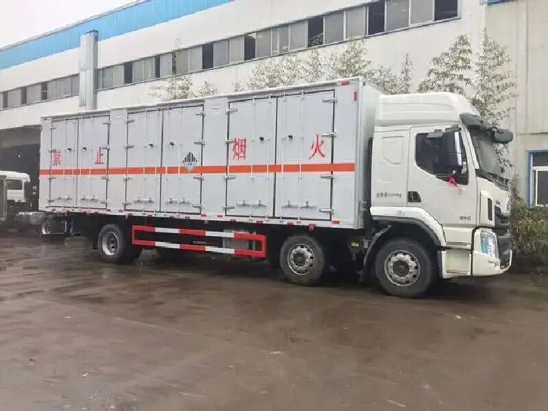 成都到江夏區(qū)危險(xiǎn)品運(yùn)輸